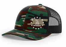 Load image into Gallery viewer, Don&#39;t Tread On Me Snapback Hat
